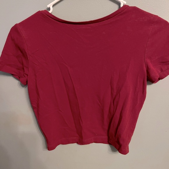 Red crop top - Picture 3 of 3